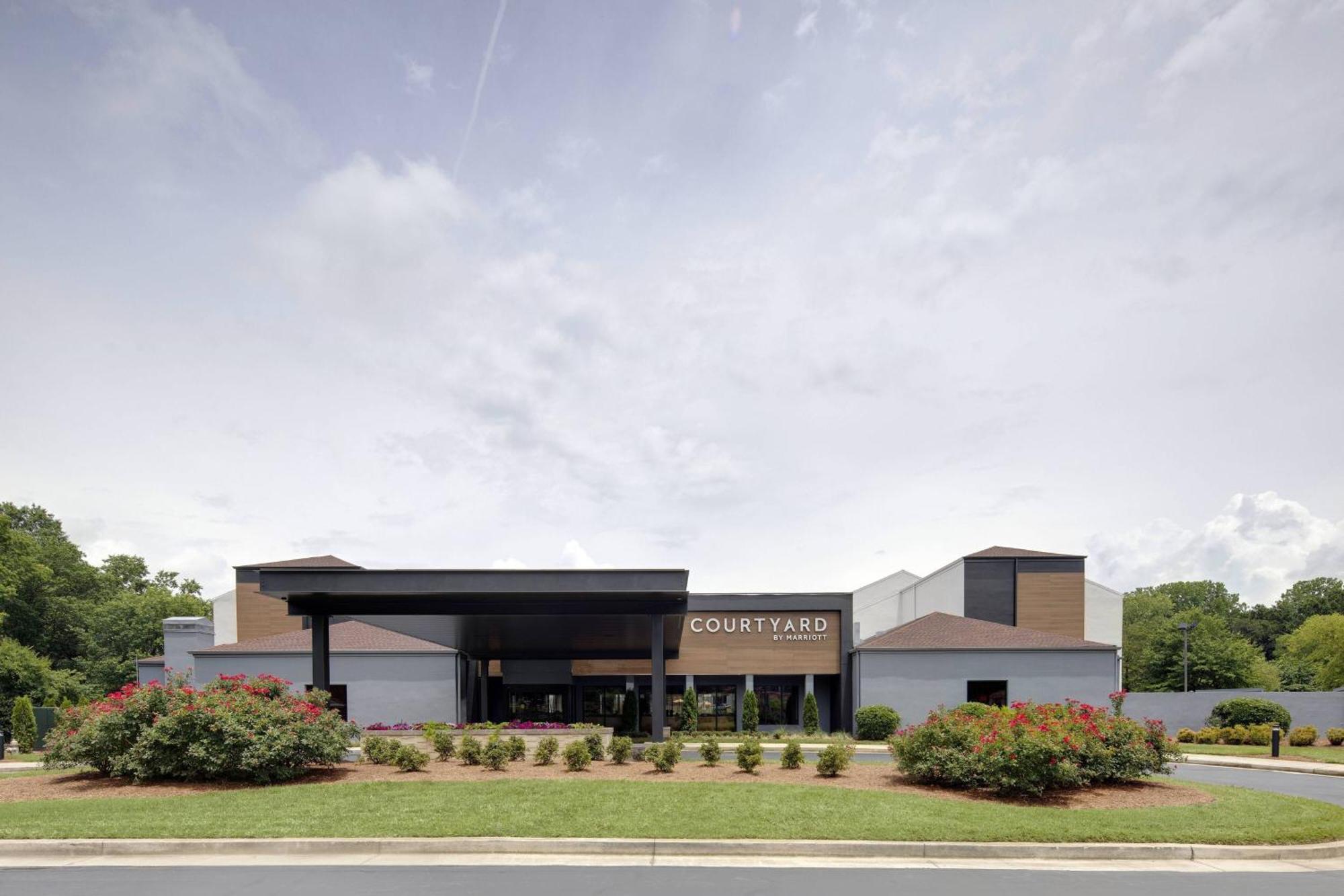 Courtyard Atlanta Marietta/I-75 North Hotel Exterior photo